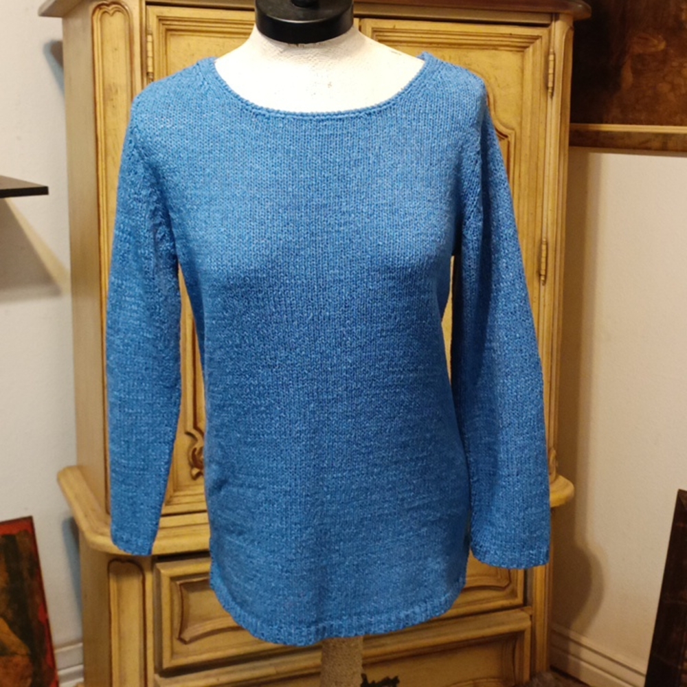 Womens Sweater Beautiful Blue Knit long sleeve Sz S WHITE STAG b43